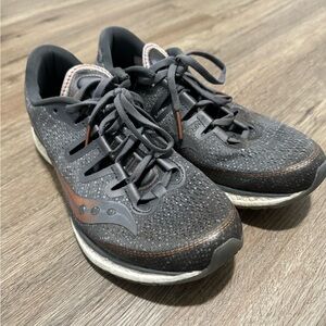 Saucony Women's Freedom ISO Running Shoe